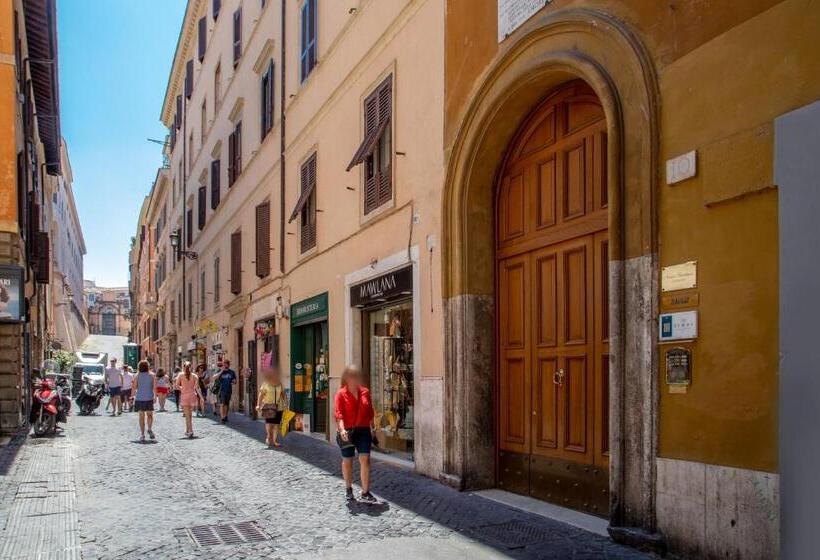 Hostelli My Trevi Charming & Luxury Rooms