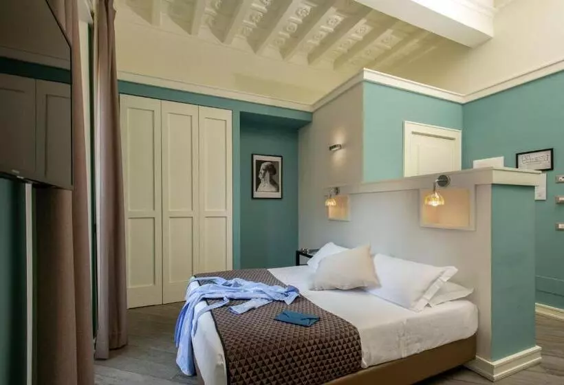 مسافرخانه My Trevi Charming & Luxury Rooms