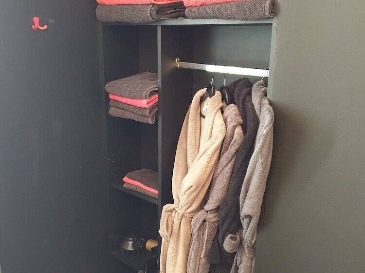 هتل B&b Luxe Suites 1 2 3