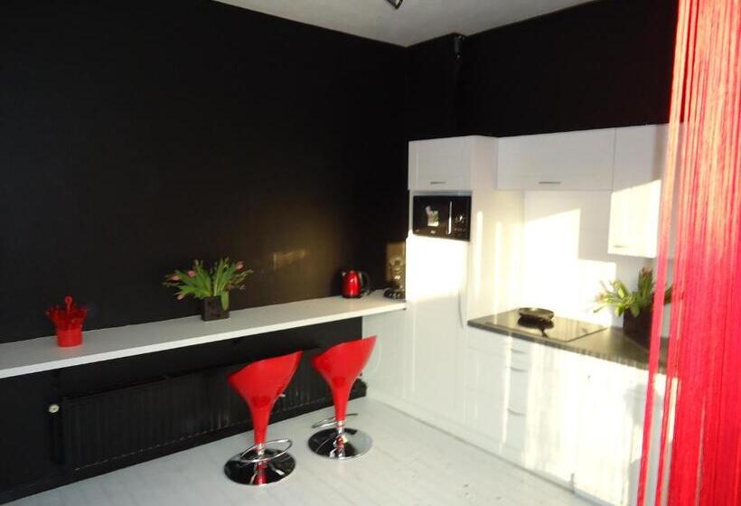 هتل B&b Luxe Suites 1 2 3