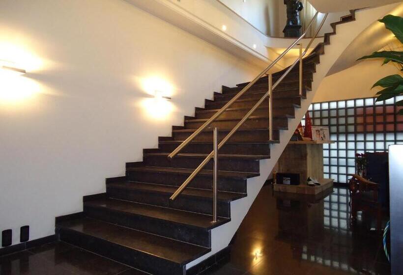 هتل B&b Luxe Suites 1 2 3