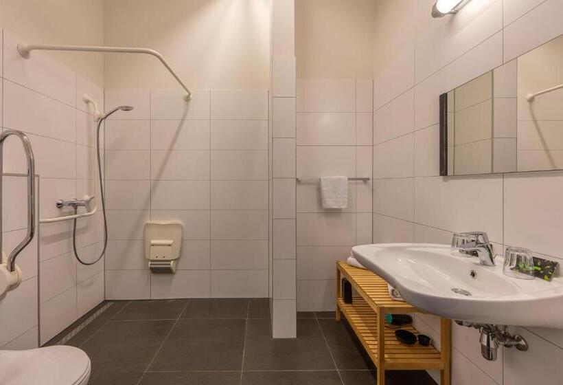 هتل De Boskar Peer