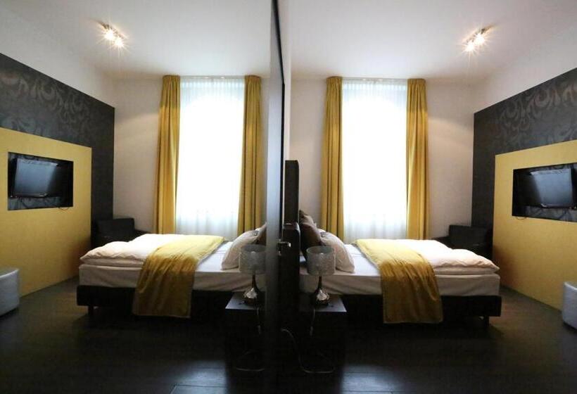 هتل De Boskar Peer