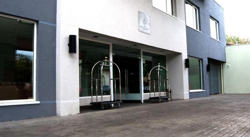 هتل Diego De Almagro Temuco