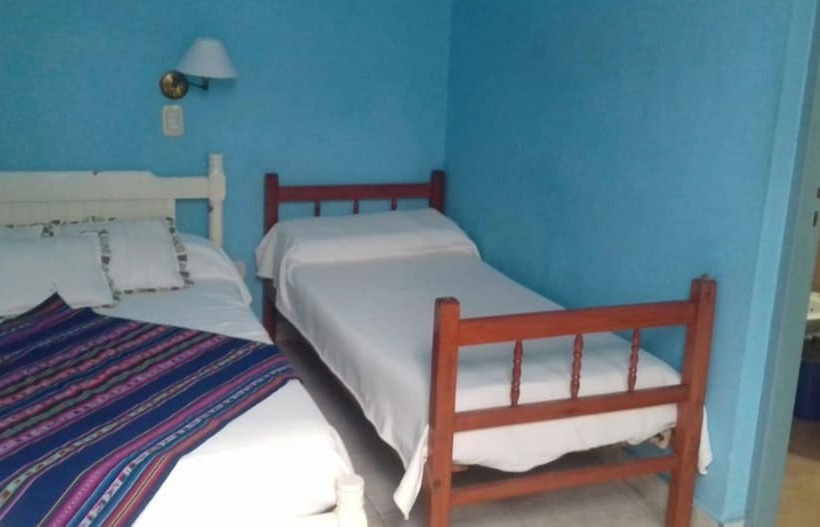 호텔 Hostal Las Nubes