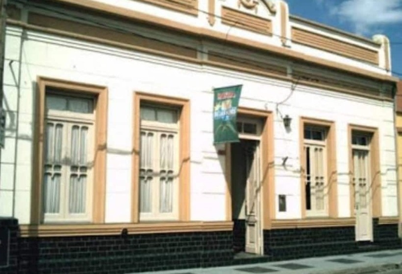 호텔 Hostal Las Nubes