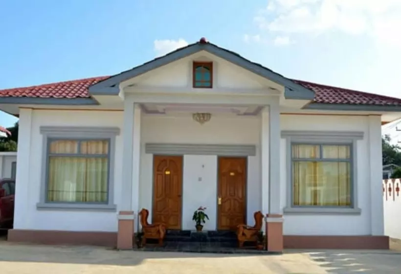 هتل Myat Nan Taw