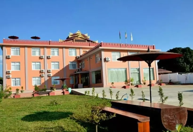 هتل Myat Nan Taw