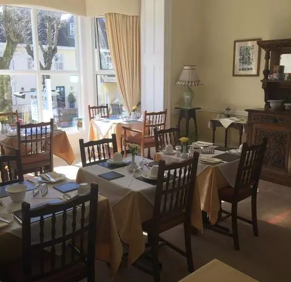 هتل The Pendennis Guest House