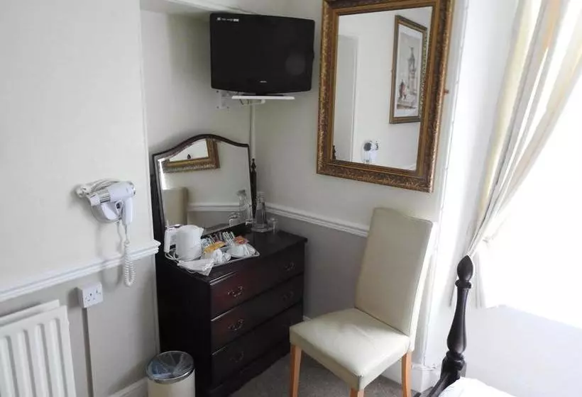 هتل The Pendennis Guest House