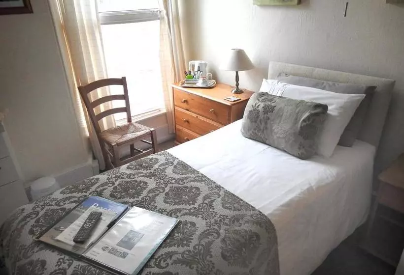 هتل The Pendennis Guest House