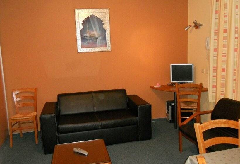 בית מלון כפרי Rogier