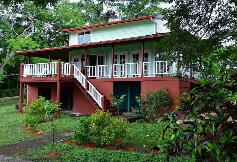 Отель Vanilla Hills Resort