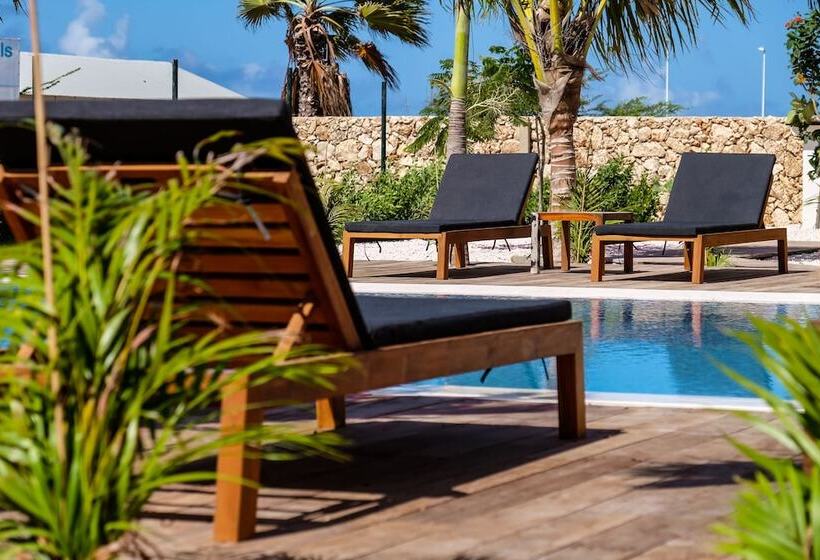 هتل Windhoek Resort Bonaire