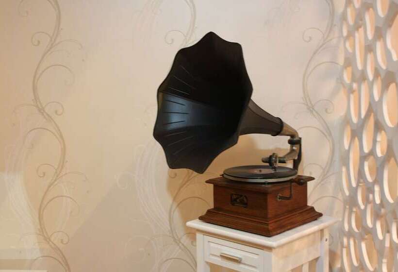 Maxstays Max Pavilion At The Venice Residences