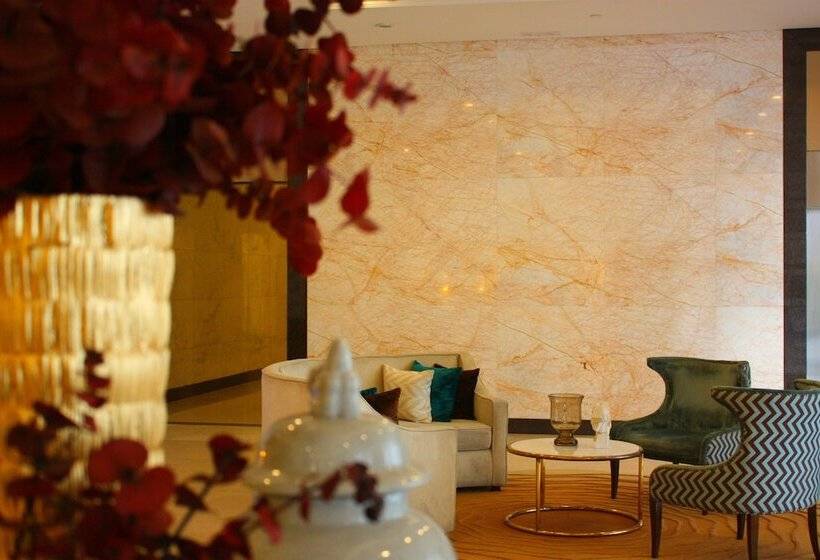 Maxstays Max Pavilion At The Venice Residences