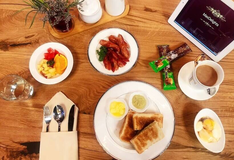 Maxstays Max Pavilion At The Venice Residences