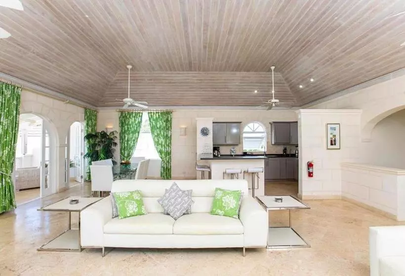 Royal Villa 1