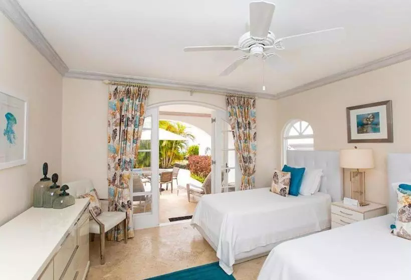 Royal Villa 1