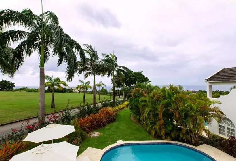 Royal Villa 1
