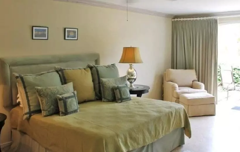 Royal Villa 1