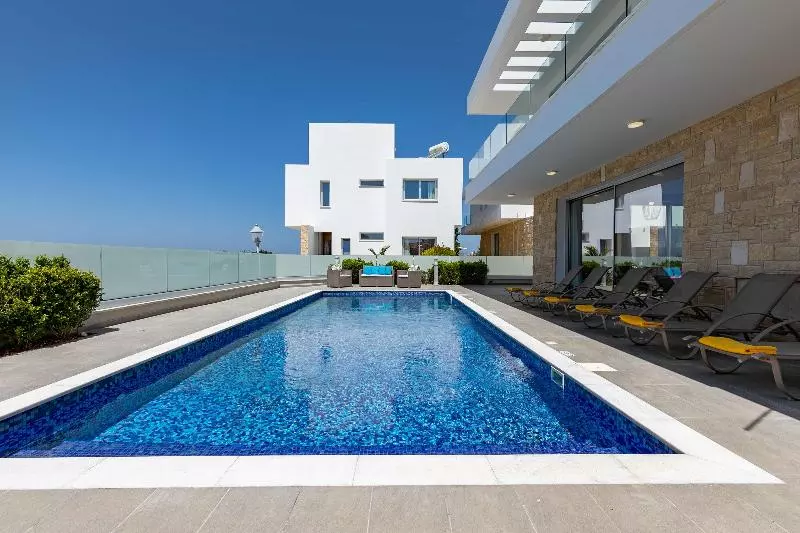 هتل Sea Point Villas Coral Bay