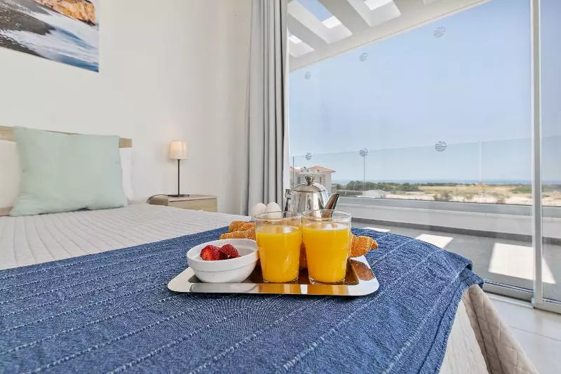 هتل Sea Point Villas Coral Bay