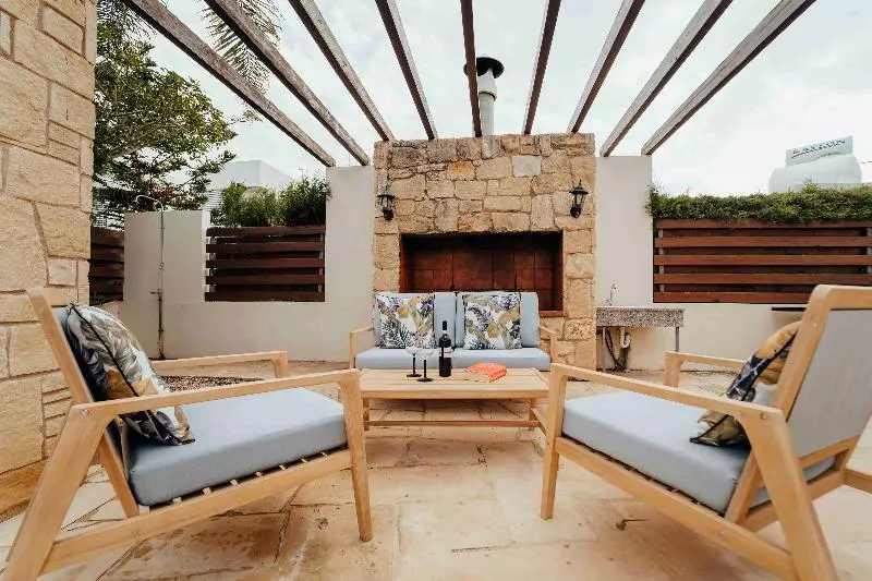 هتل Sea Point Villas Coral Bay