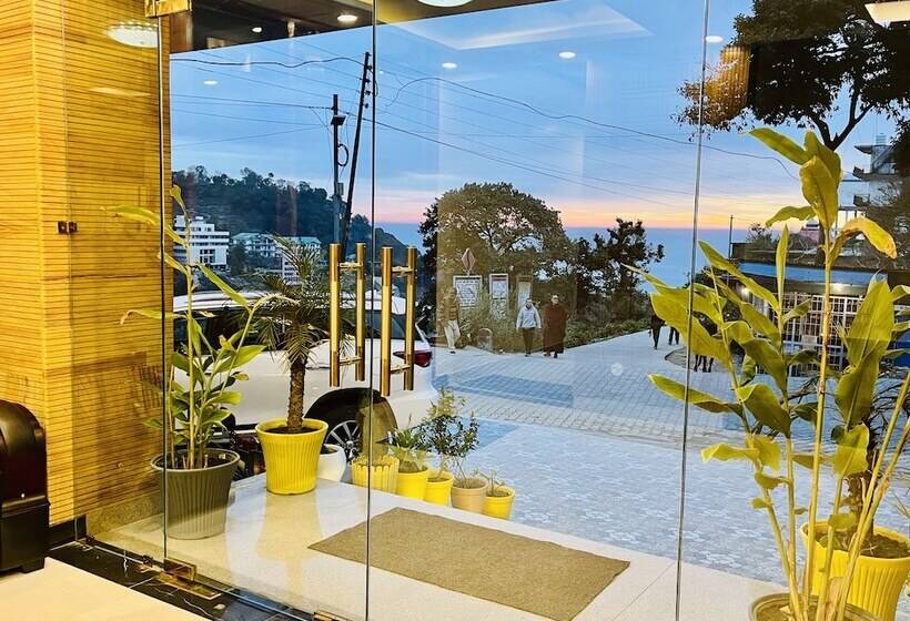 בית מלון כפרי The Crown