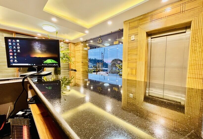 בית מלון כפרי The Crown