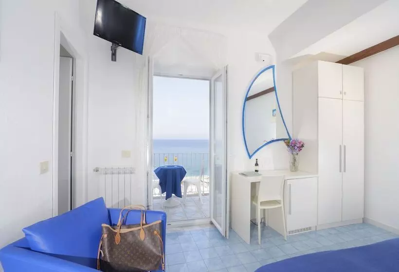 Room In B&b   Ischia Forio, In 4 Under The Sign Of Relaxation And Well Being