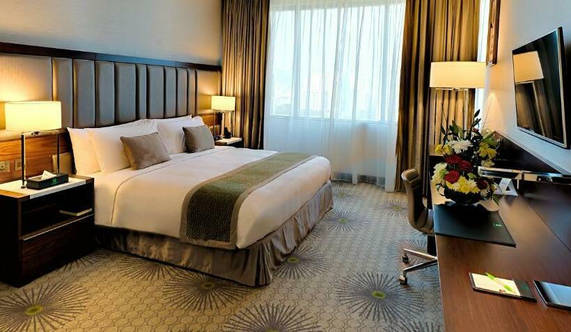 בית מלון כפרי Holiday Suites Al Azizia