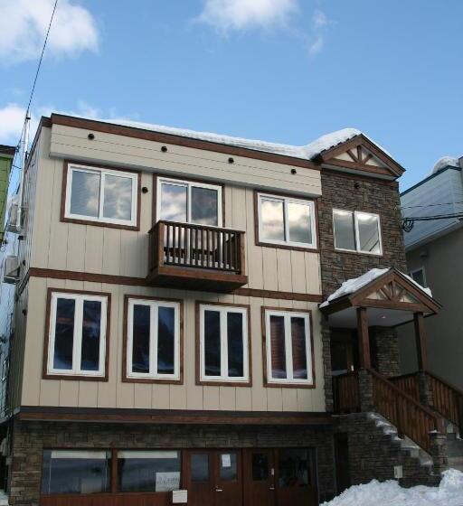 Furano Fresh Powder Apartments And Chalet
