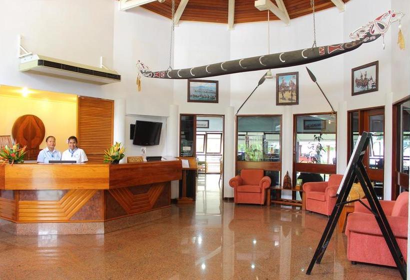 בית מלון כפרי Alotau International