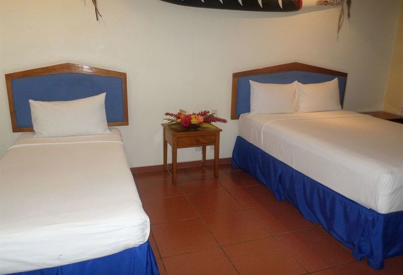 בית מלון כפרי Alotau International