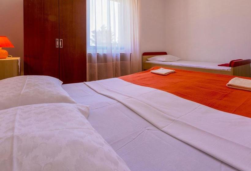 فندق Apartments Novi Vinodolski