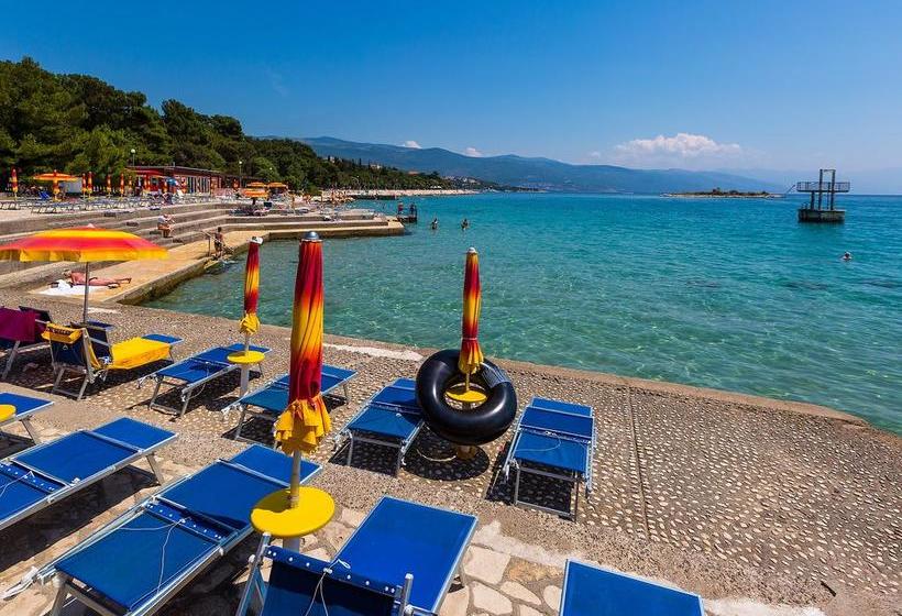 فندق Apartments Novi Vinodolski