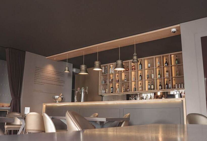 هتل Burgus Tribute & Design