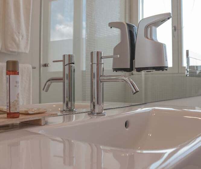 هتل Burgus Tribute & Design