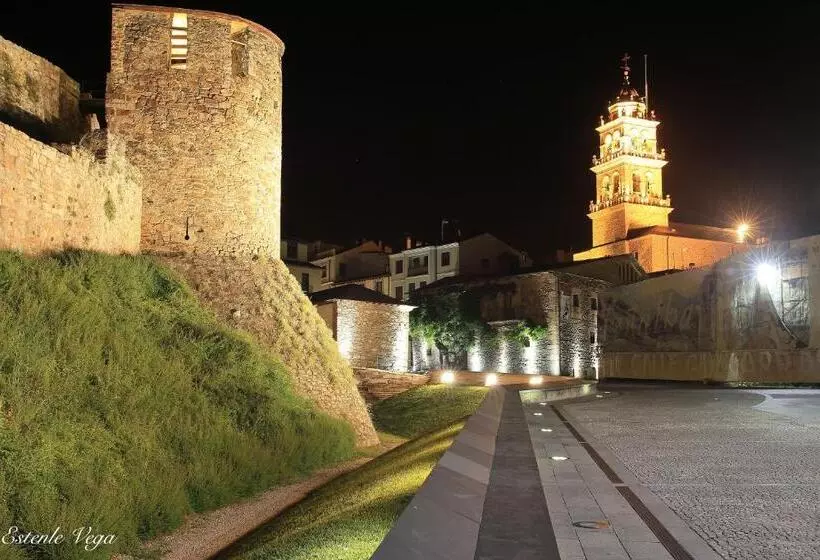 Hotel Molina Real