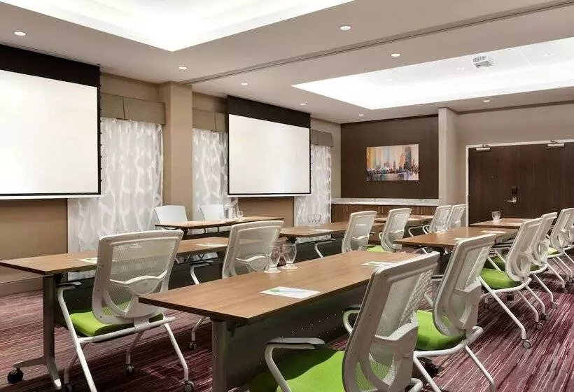 ホテル Courtyard By Marriott Toronto Mississauga/west