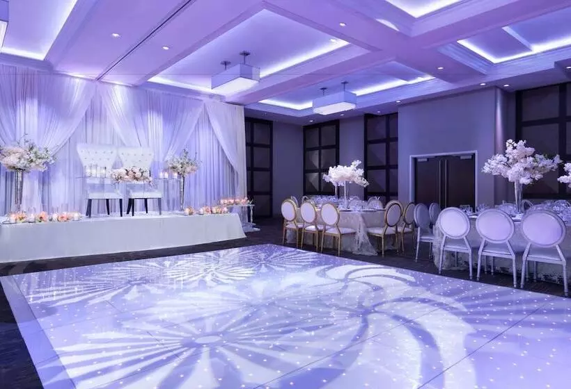 ホテル Courtyard By Marriott Toronto Mississauga/west