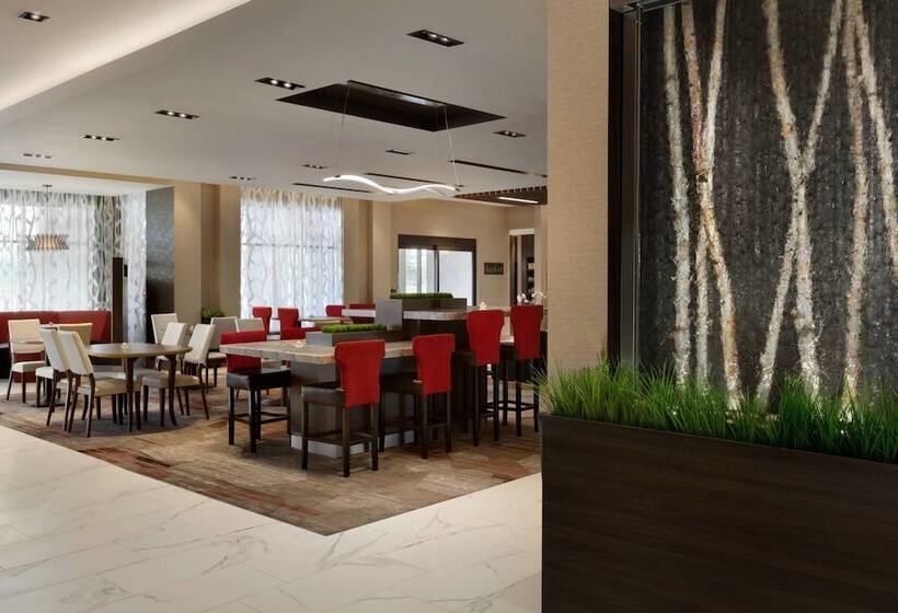 فندق Courtyard By Marriott Toronto Mississauga/west