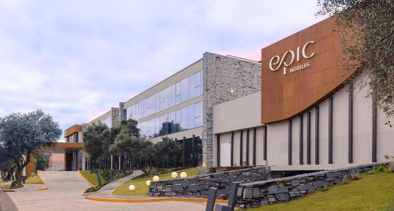 Epic Hotel Villa De Merlo