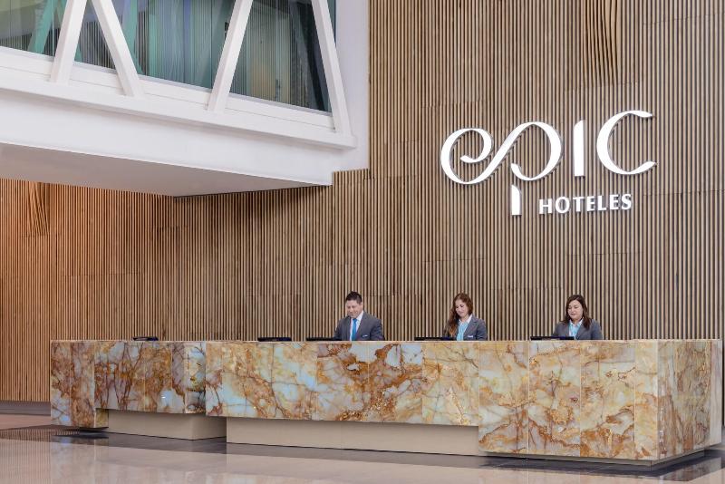 Epic Hotel Villa De Merlo