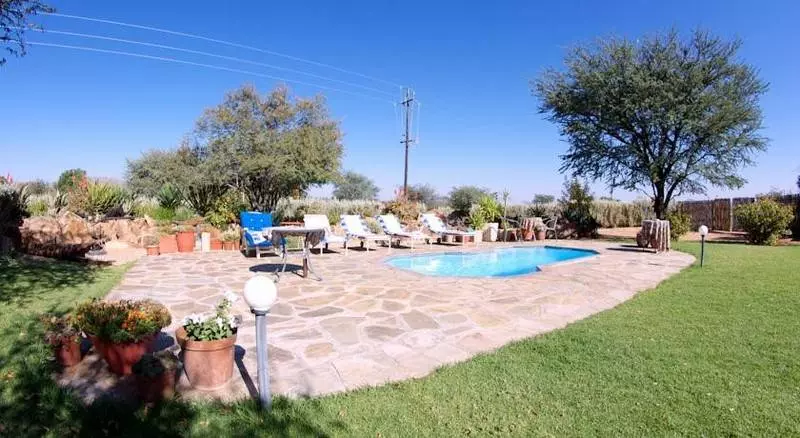 هتل Etango Ranch