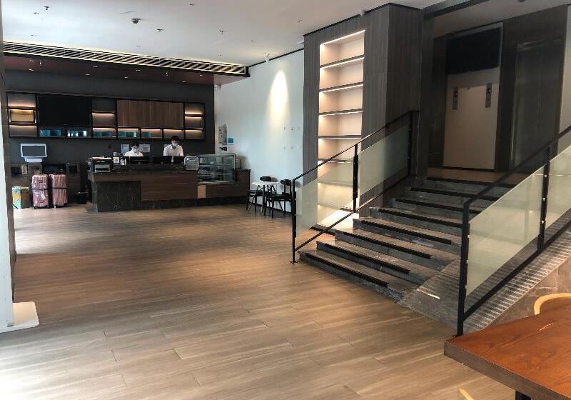 Отель Hanting Express Shenzhen Baoan Airport Terminal