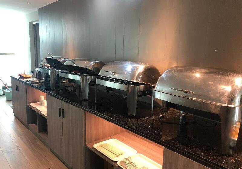 Отель Hanting Express Shenzhen Baoan Airport Terminal