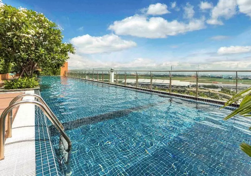 ホテル Ibis Saigon Airport