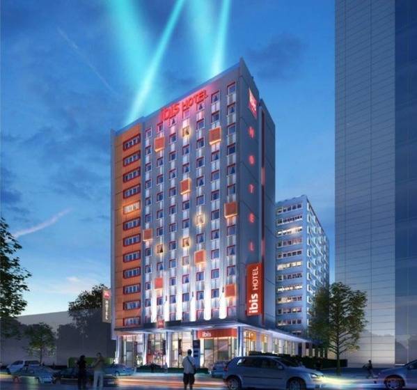 هتل Ibis Saigon Airport